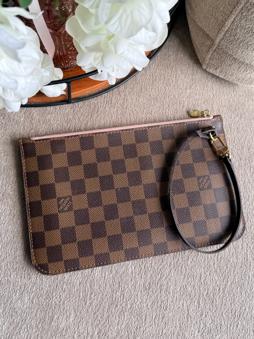 Louis Vuitton Damier Ebene Neverfull Checkered Brown Pouch Pink Interior